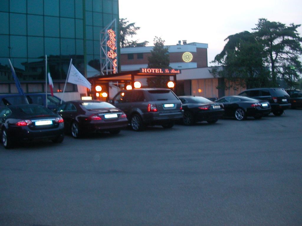 Hotel & Loisir Le Ruote Roveleto Exterior foto